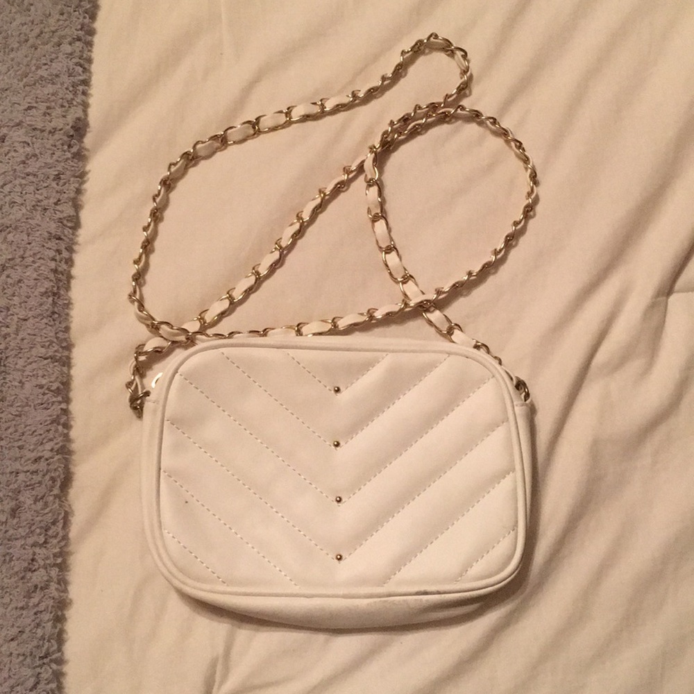 White cross body bag